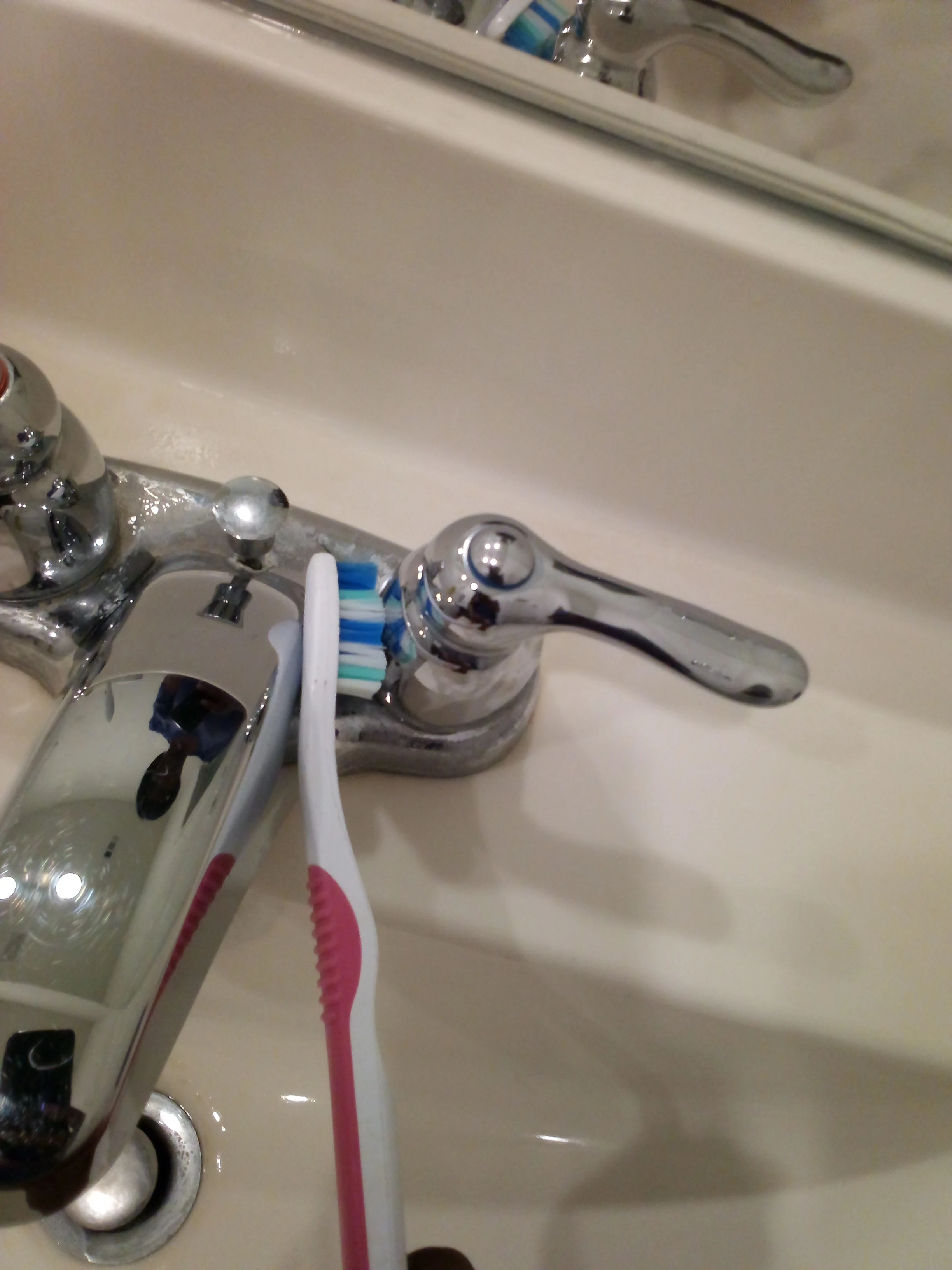 Sink cleaning